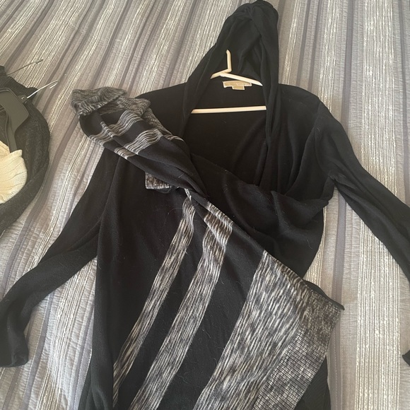 Cardigan - Picture 2 of 2